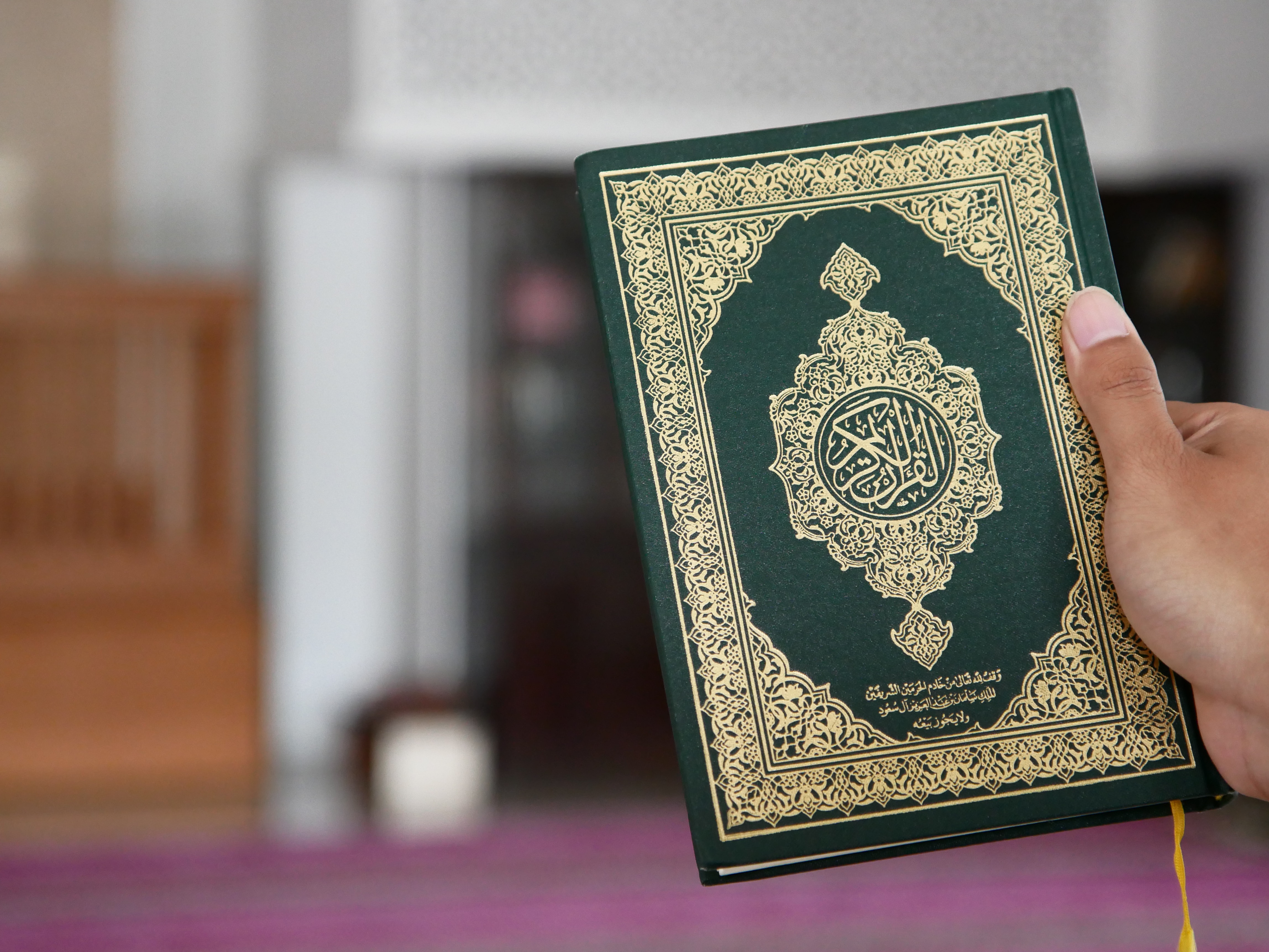  Arabic Language: The Key to Unlocking Quran's Depths